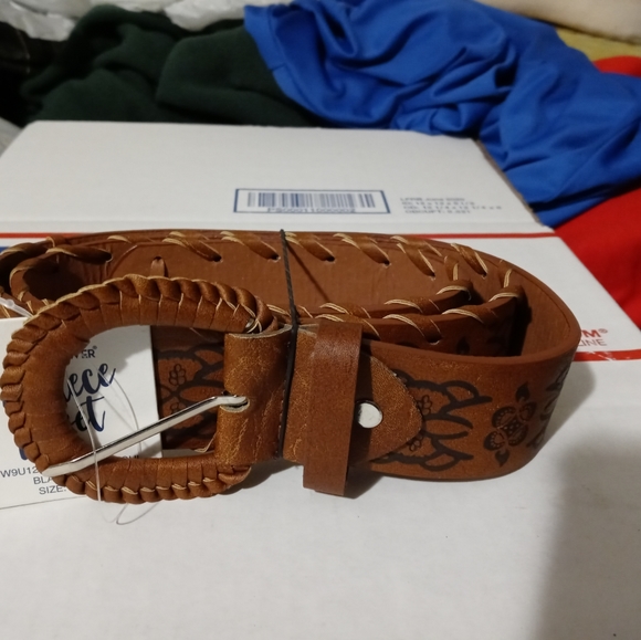 🐎 WALL FLOWER BROWN FLORAL BELT 🏇 - Picture 10 of 11